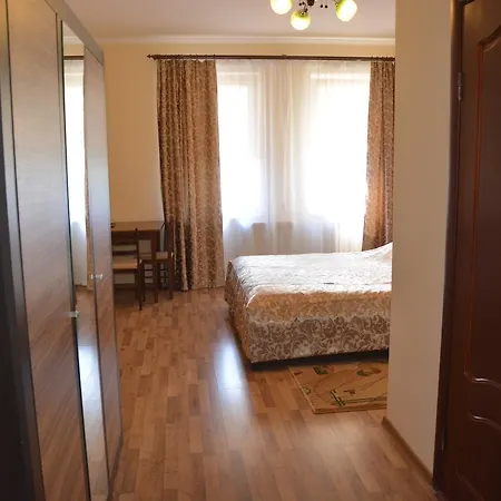 Ξενοδοχείο Weekend